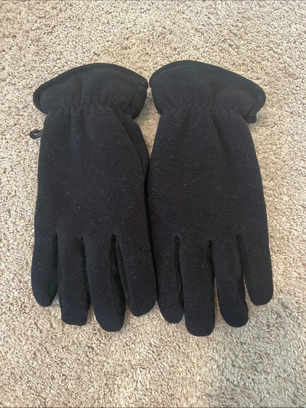 Black Women's Fleece Winter Gloves — Soft Insulated Mittens-Style Fit